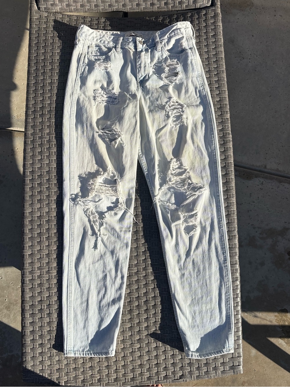 Vintage Light Wash Distressed Hollister Jeans